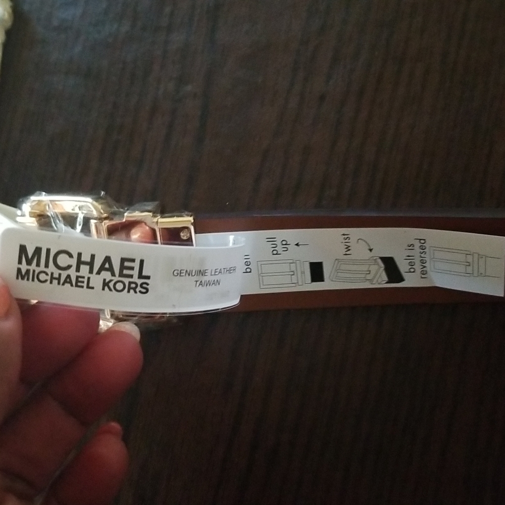 Nwt MK Reversible Belt - Picture 6 of 6